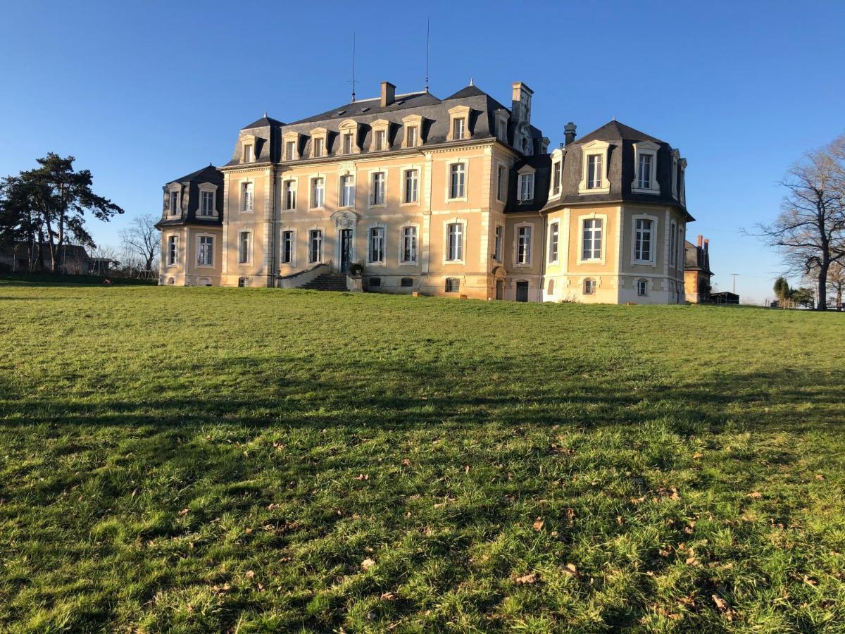 Chambre Romantique Dans Le Chateau De La Bouchatte Chazemais 外观 照片